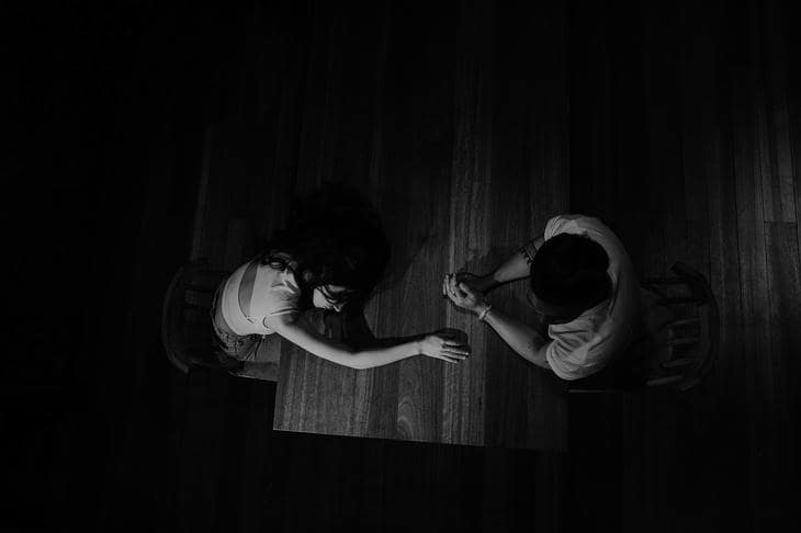 Hvordan vennskapet ditt tester kjærligheten din: Hvorfor felles venner kan være en katalysator for krise