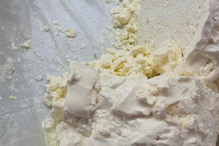 Hvorfor ostemassen din blir kornete: vitenskapen og kunsten bak cottage cheese